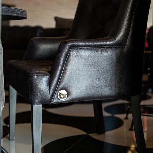 Стул-кресло «Наполи» в интерьере центра «Панорама»